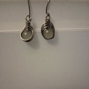 Wire-wrapped gunmetal colored glass beaded herringbone style earring set